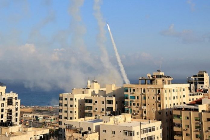 Lanzamiento de misiles desde Israel