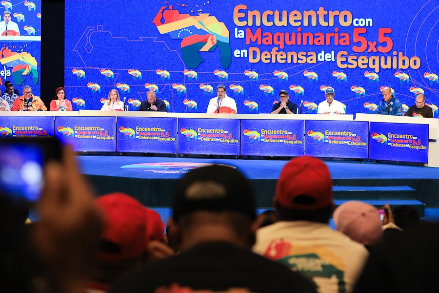Encuentro-maquinaria 5x5-defensa del Esequibo Encuentro-maquinaria 5x5-defensa del Esequibo