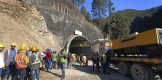obreros atrapados en un túnel