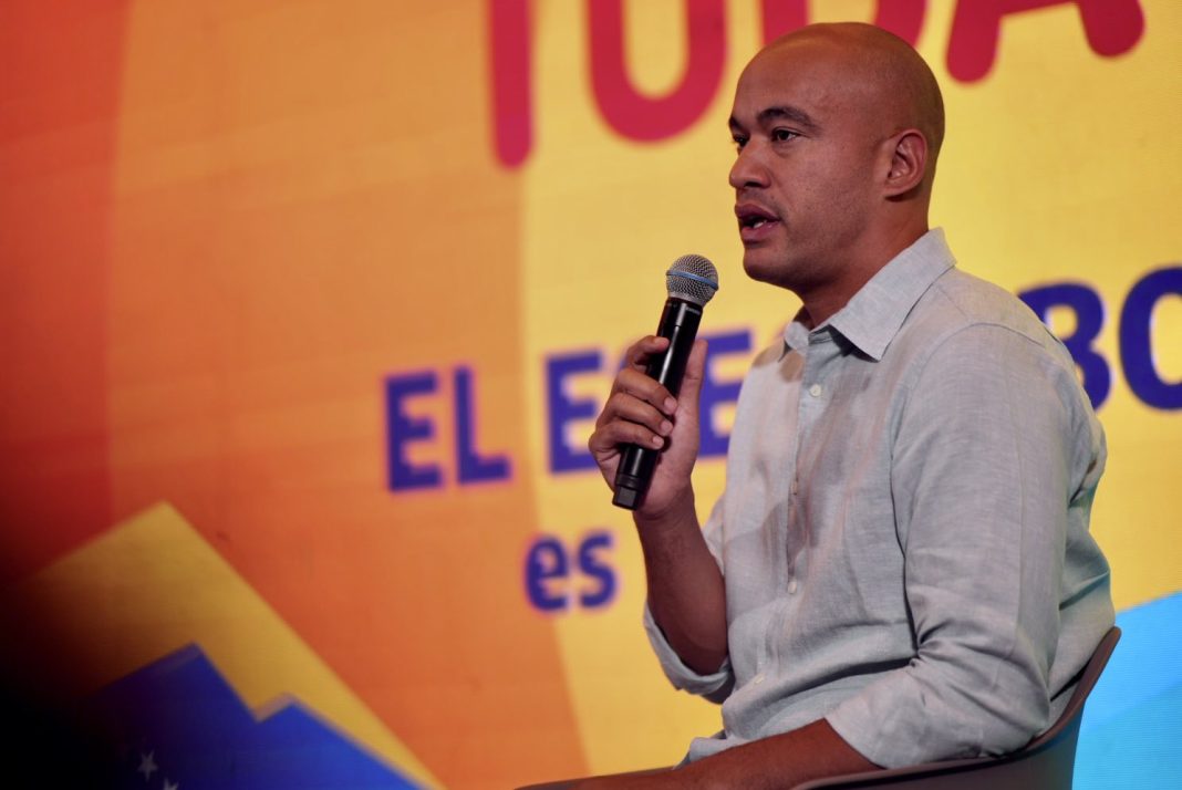 Hector Rodríguez Héctor Rodríguez - Comando Venezuela Toda