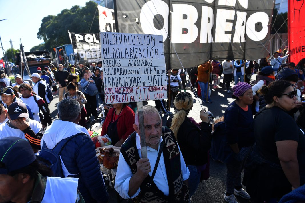Argentinos - Protesta