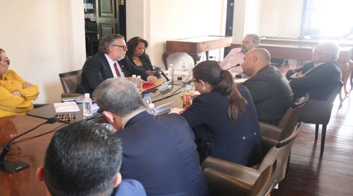 AN aprueba nombramiento de embajadores en Paraguay y Uganda AN aprueba nombramiento de embajadores en Paraguay y Uganda