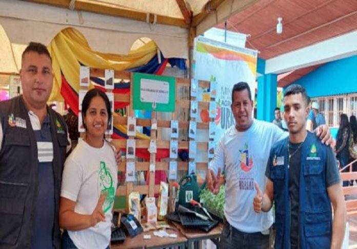 II Expo Haceres y Saberes