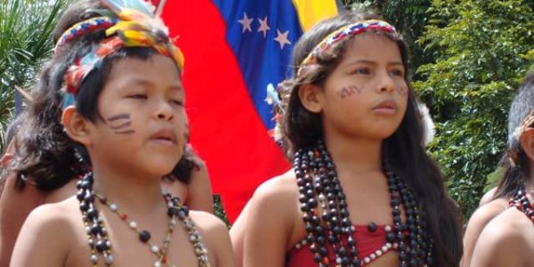 Etnia pem{on-Guayana Esequiba-Venezuela-tricolor nacional