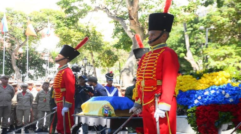 Restos mortales del General Sifontes llegan al Panteón Nacional Restos mortales del General Sifontes llegan al Panteón Nacional