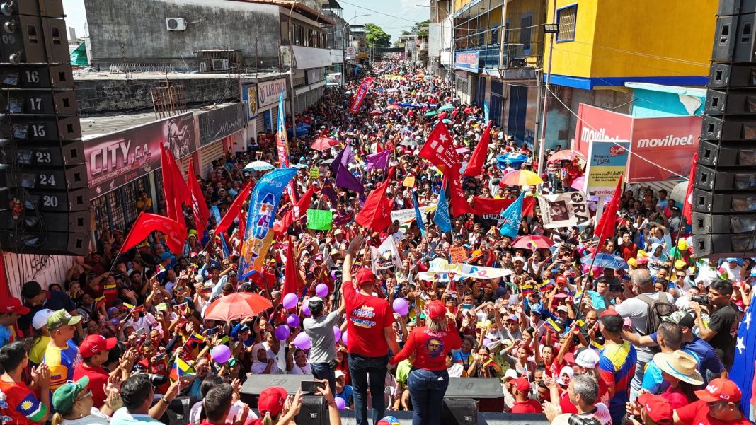 GEnyCrhXsAA1d_P Marcha Multitudinaria