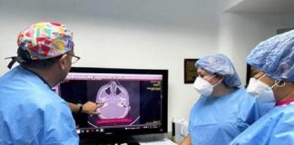 Implantes cocleares