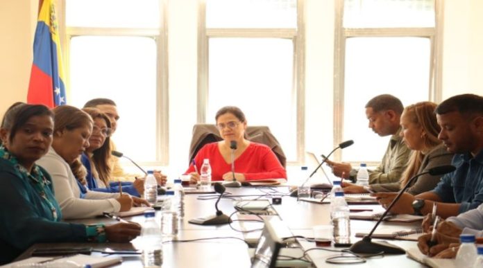 Debaten planes de desarrollo de las comunas para 2024