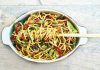 Fideos salteados con vegetales