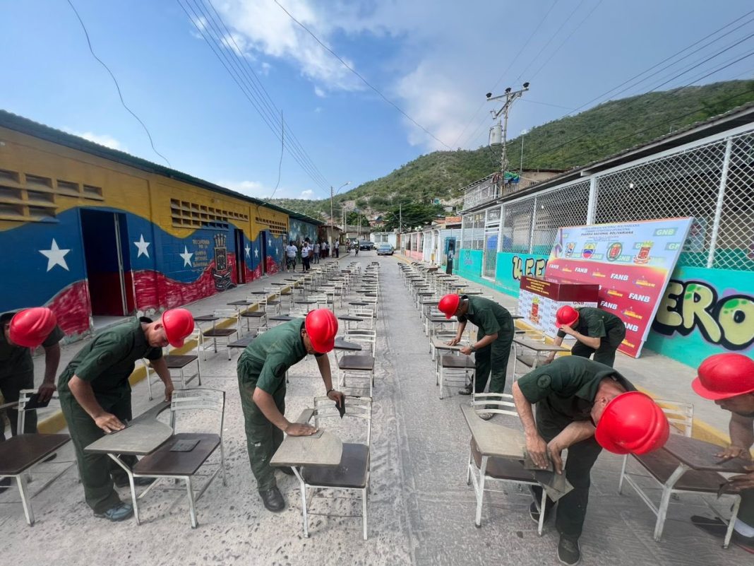 Escuelas-Anz-1 Bricomiles