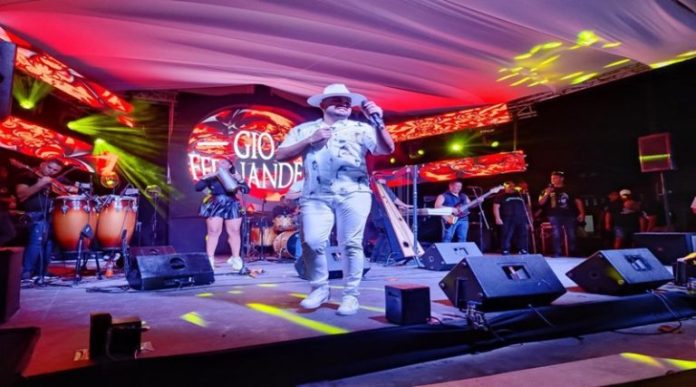 Carnavales Los Roques 2024: Nutrida afluencia de temporadistas