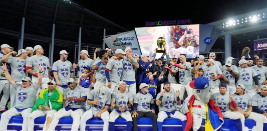 Tiburones de La Guaira campeones Serie del Caribe