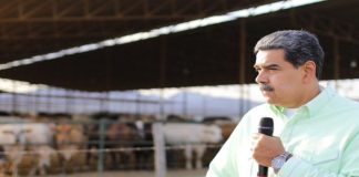 Pdte. Maduro celebra firma de acuerdo para calendario electoral 2024