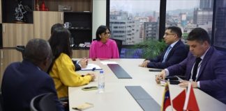 Venezuela revisa acuerdos en materia energética con Trinidad y Tobago