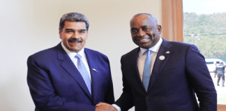 Pdte. Maduro se reúne con primer ministro de Dominica Roosevelt Skerrit
