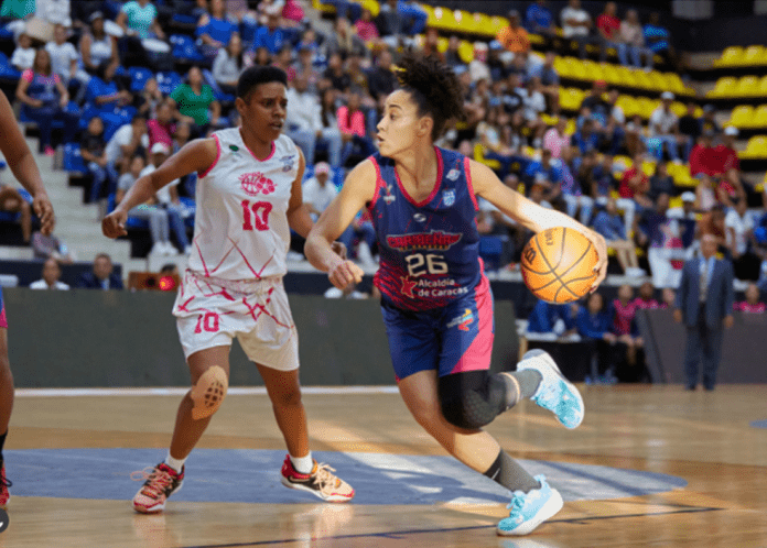 Tercera edición de la Superliga de baloncesto femenino inicia en abril