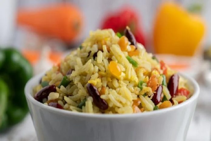 ensalada-oriental-con-atun-y-arroz