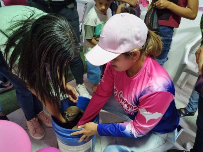 Los Guayos: Mujeres del municipio participan en taller Semillas para la Vida de Misión Árbol