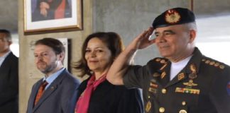 Ministro Padrino López recibe a embajadora de Brasil