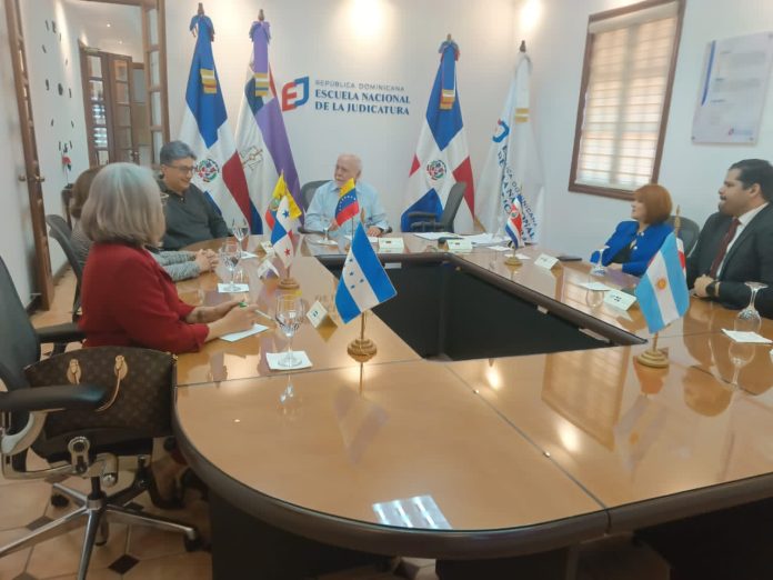 Estudios Judiciales