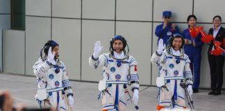 China lanza con éxito nave espacial Shenzhou-18