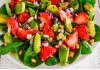 Ensalada de aguacate con fresa