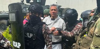 Trasladan a Jorge Glas al Hospital Militar de Guayas