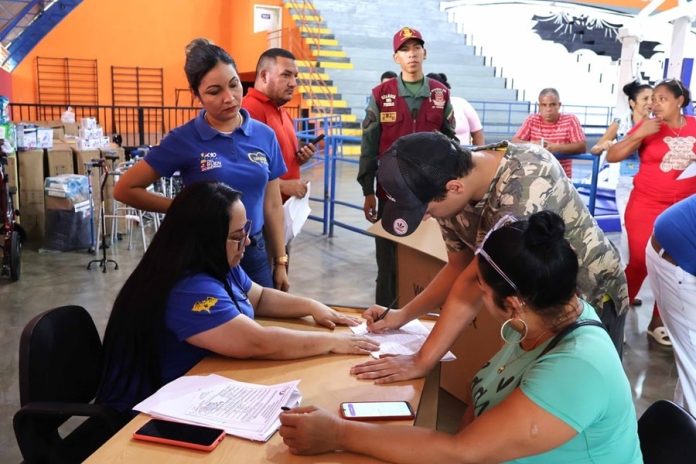 Entregan ayudas técnicas y sociales solicitadas a través de VenApp