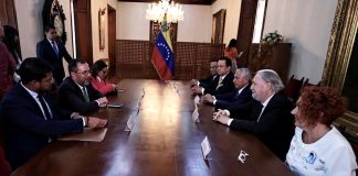 Canciller Yván Gil y comisión exploratoria