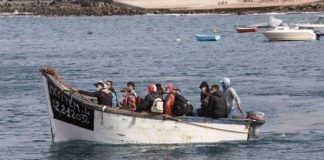 Dos embarcaciones con migrantes