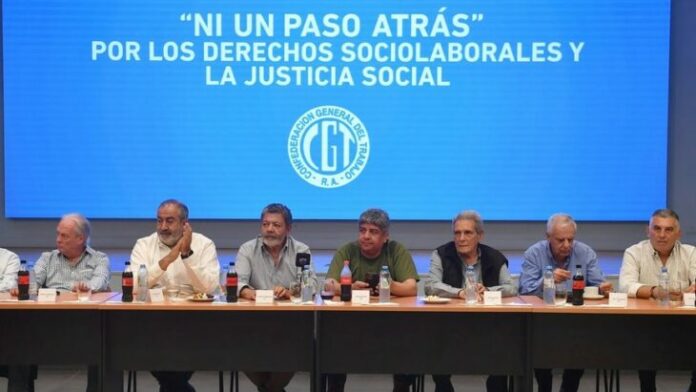 Argentina: Trabajadores llaman a paro general el 9 mayo Argentina: Trabajadores llaman a paro general el 9 mayo
