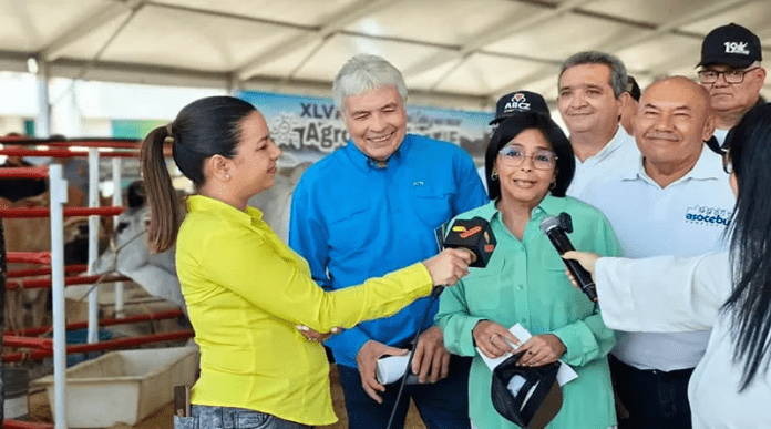 Vicepresidenta estuvo en la inauguración de la Feria Nacional del Cebú Vicepresidenta estuvo en la inauguración de la Feria Nacional del Cebú