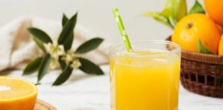 Agua de naranja con piña