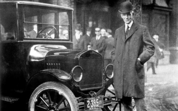 Henry Ford-Modelo T-motor de combustión interna