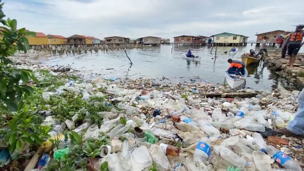 recolección toneladas-de-basura-del-Lago-de-Maracaibo