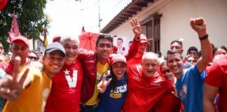Apureños salen a las calles para expresar su apoyo al candidato Nicolás Maduro apureños