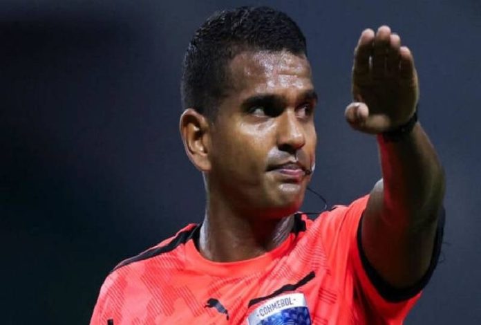 Ocho árbitros venezolanos
