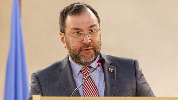 Yván Gil