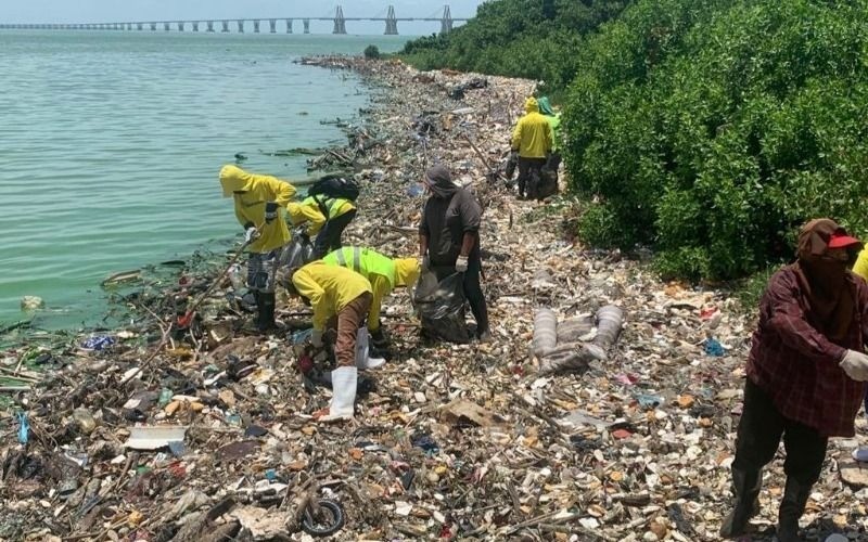 recolección toneladas-de-basura-del-Lago-de-Maracaibo recolección toneladas-de-basura-del-Lago-de-Maracaibo