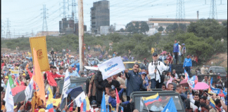 Maduro: Oligarquía venezolana pretende privatizar las empresas y educación