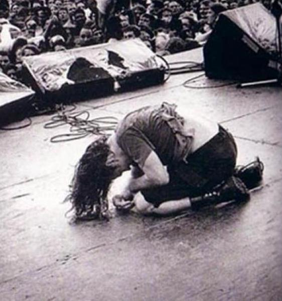 Pearl Jam-Dinamarca-tragedia-Eddie Vedder-llorando