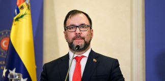 Yván Gil rechazó injerencia de Brian Nichols en elecciones venezolanas