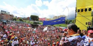 Petare se moviliza en respaldo a Nicolás Maduro