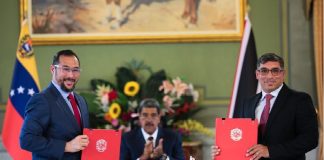 Venezuela firma acuerdos energéticos con Trinidad y Tobago