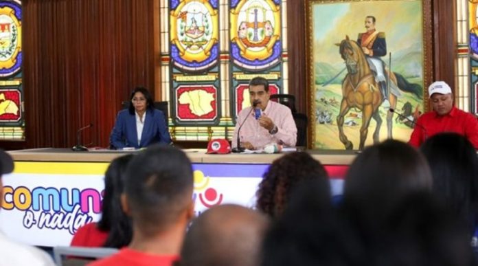 Maduro democracia