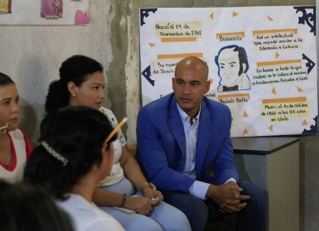 Hector Rodriguez inicio de clases
