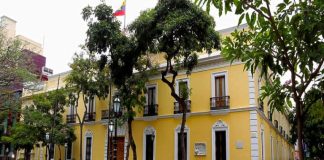 Canciller Gil: Pueblo venezolano triturará brutalidad de los arrogantes