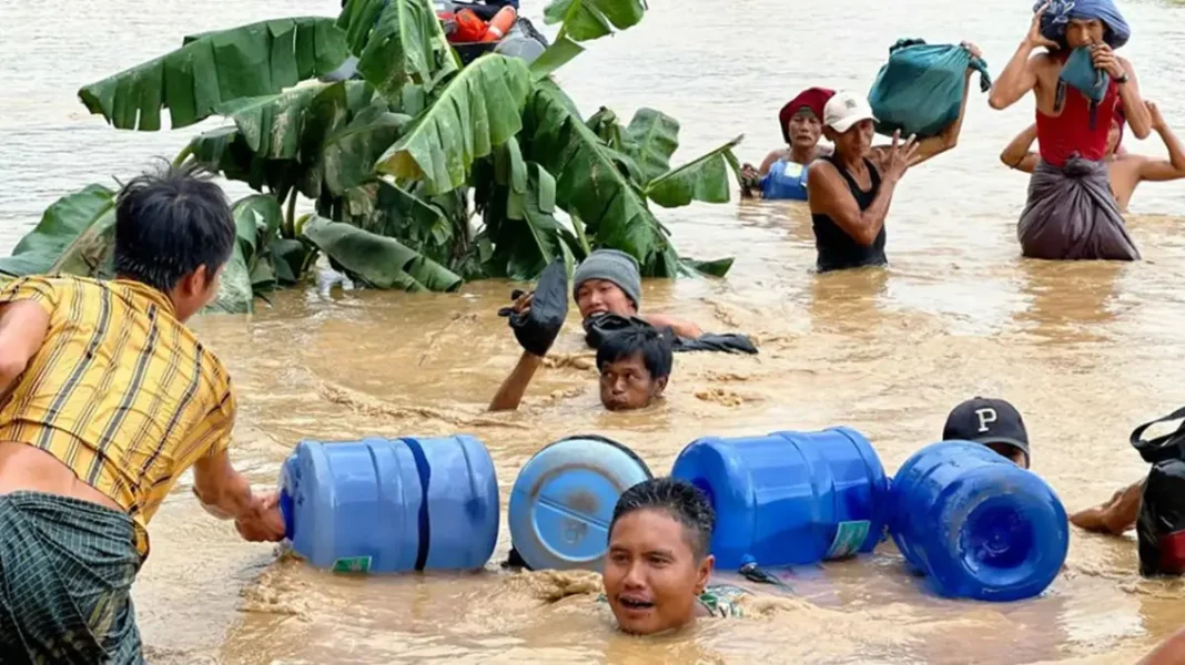 eFE-5.jpg inundaciones en Myanmar