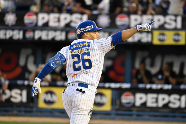 Magallanes-Angelo Castellanos