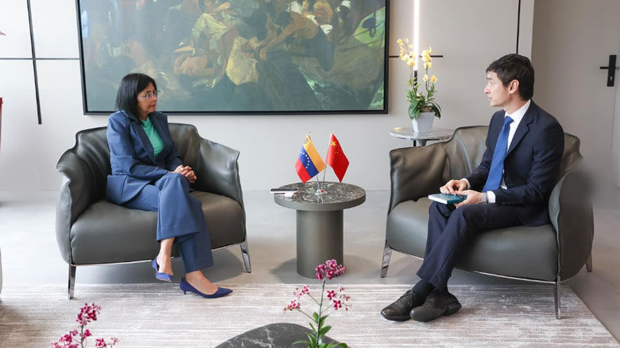China y Venezuela China y Venezuela